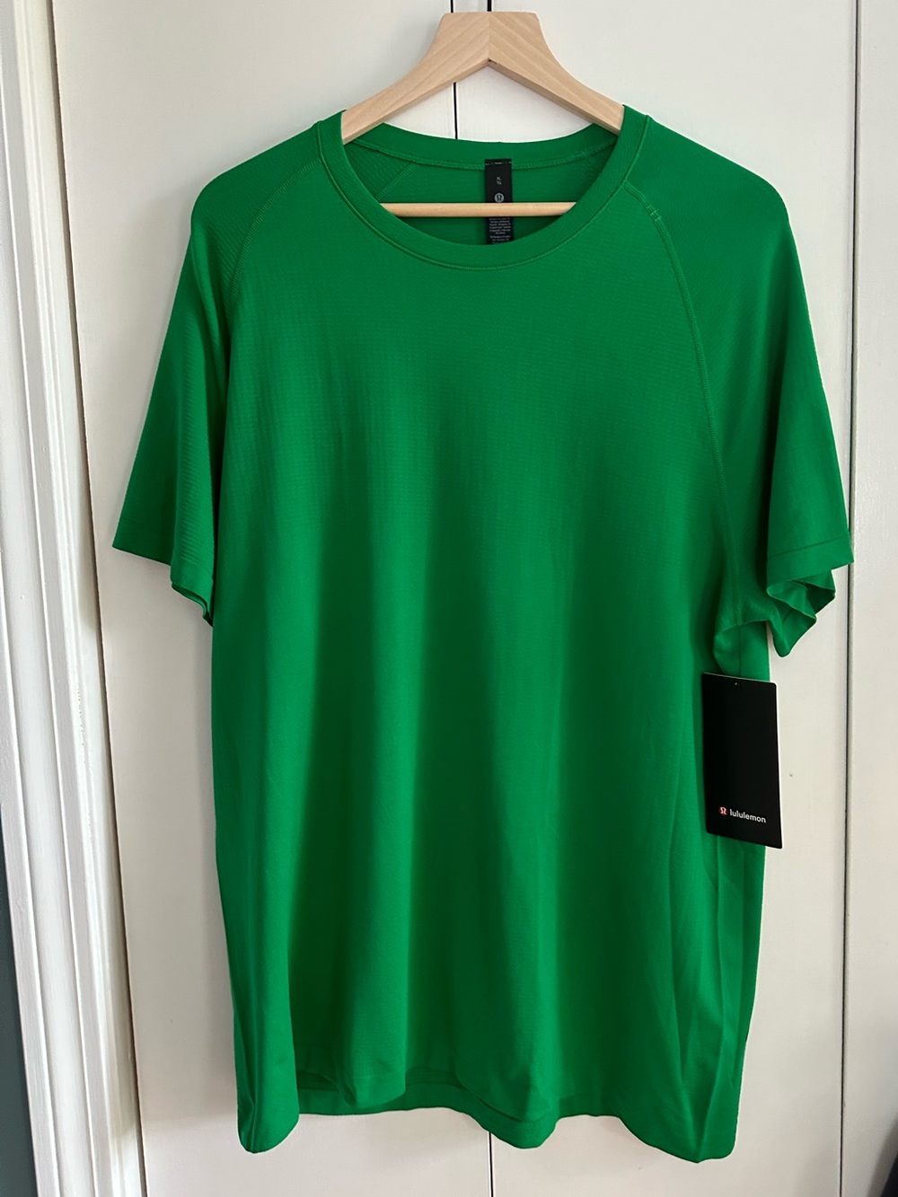 NWT Lululemon Metal Vent Tech Short Sleeve Shirt
